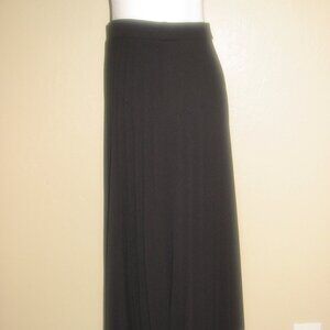 Elizabeth and Nicole Black Midi Pleated Skirt Size Small S NEW